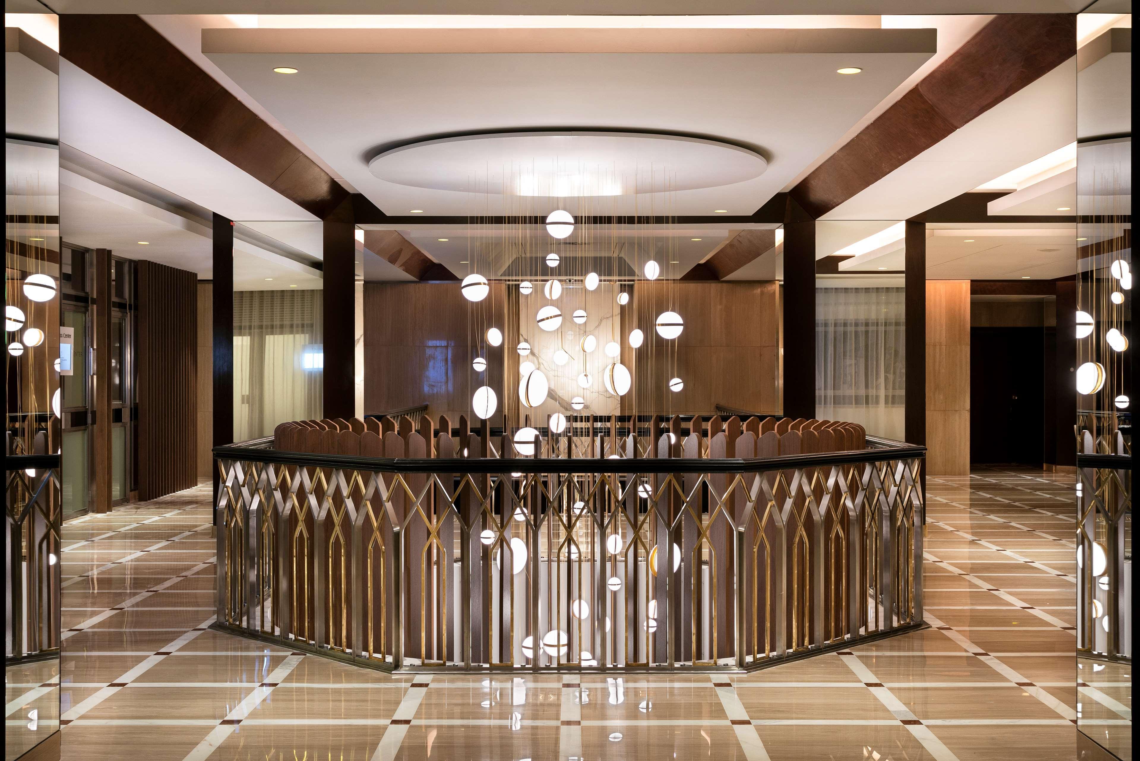 Hotel Barriere Le Gray D'Albion Кан Екстериор снимка