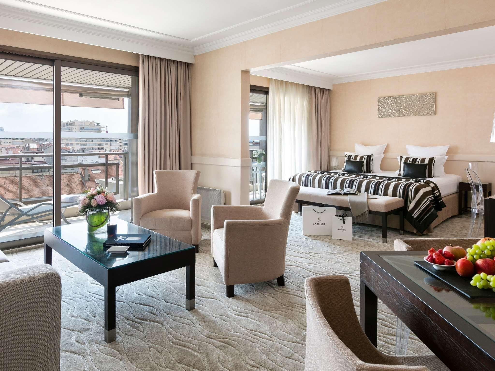 Hotel Barriere Le Gray D'Albion Кан Екстериор снимка