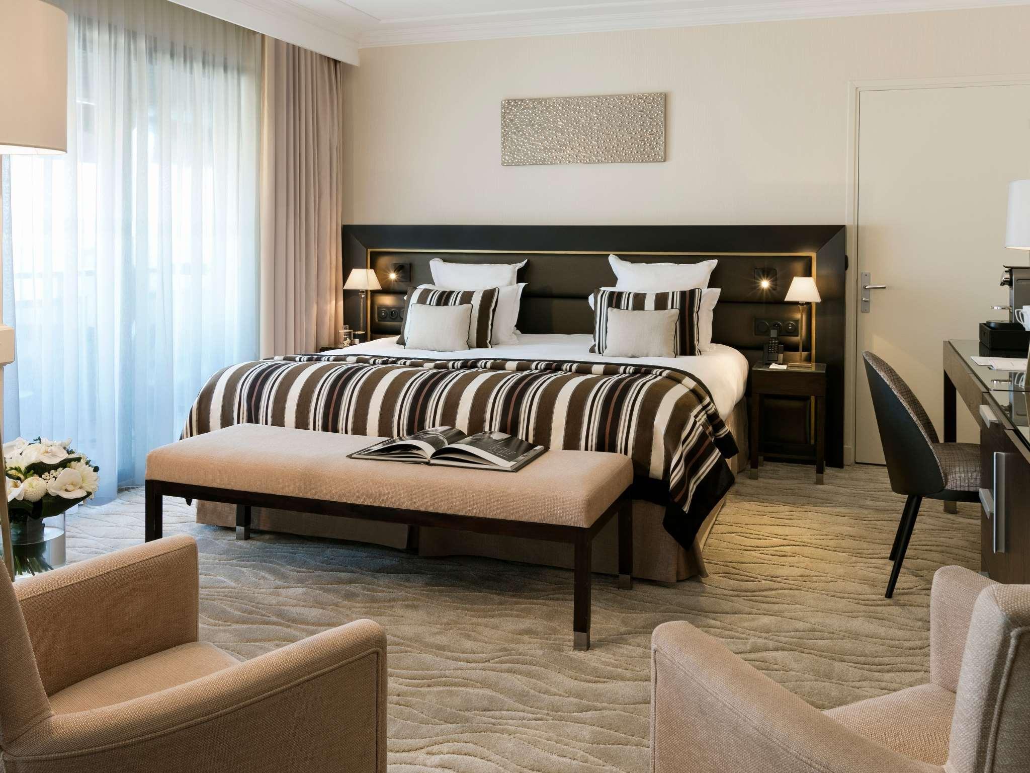 Hotel Barriere Le Gray D'Albion Кан Екстериор снимка