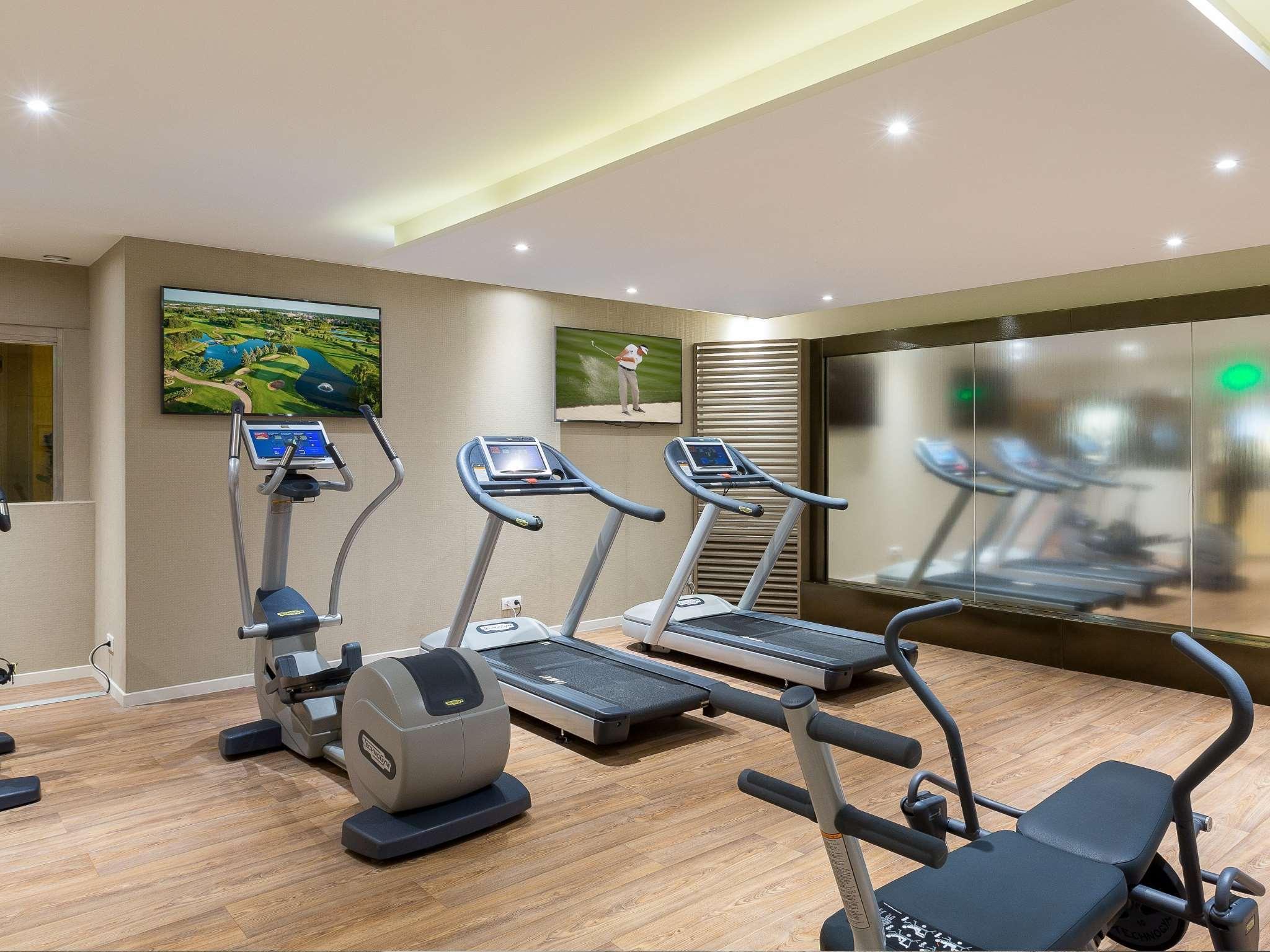 Hotel Barriere Le Gray D'Albion Кан Екстериор снимка