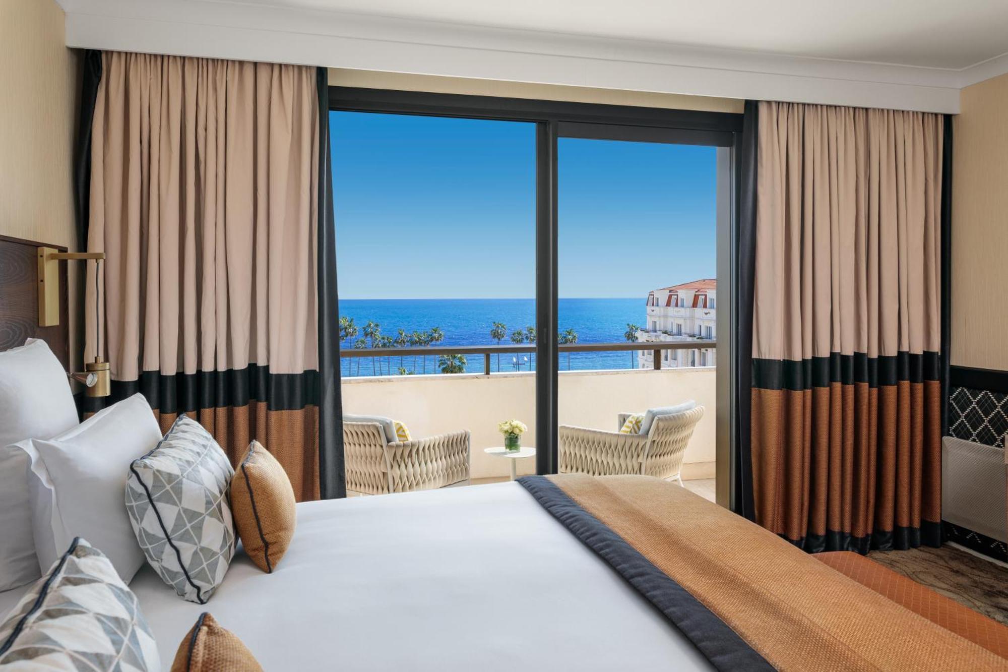 Hotel Barriere Le Gray D'Albion Кан Екстериор снимка