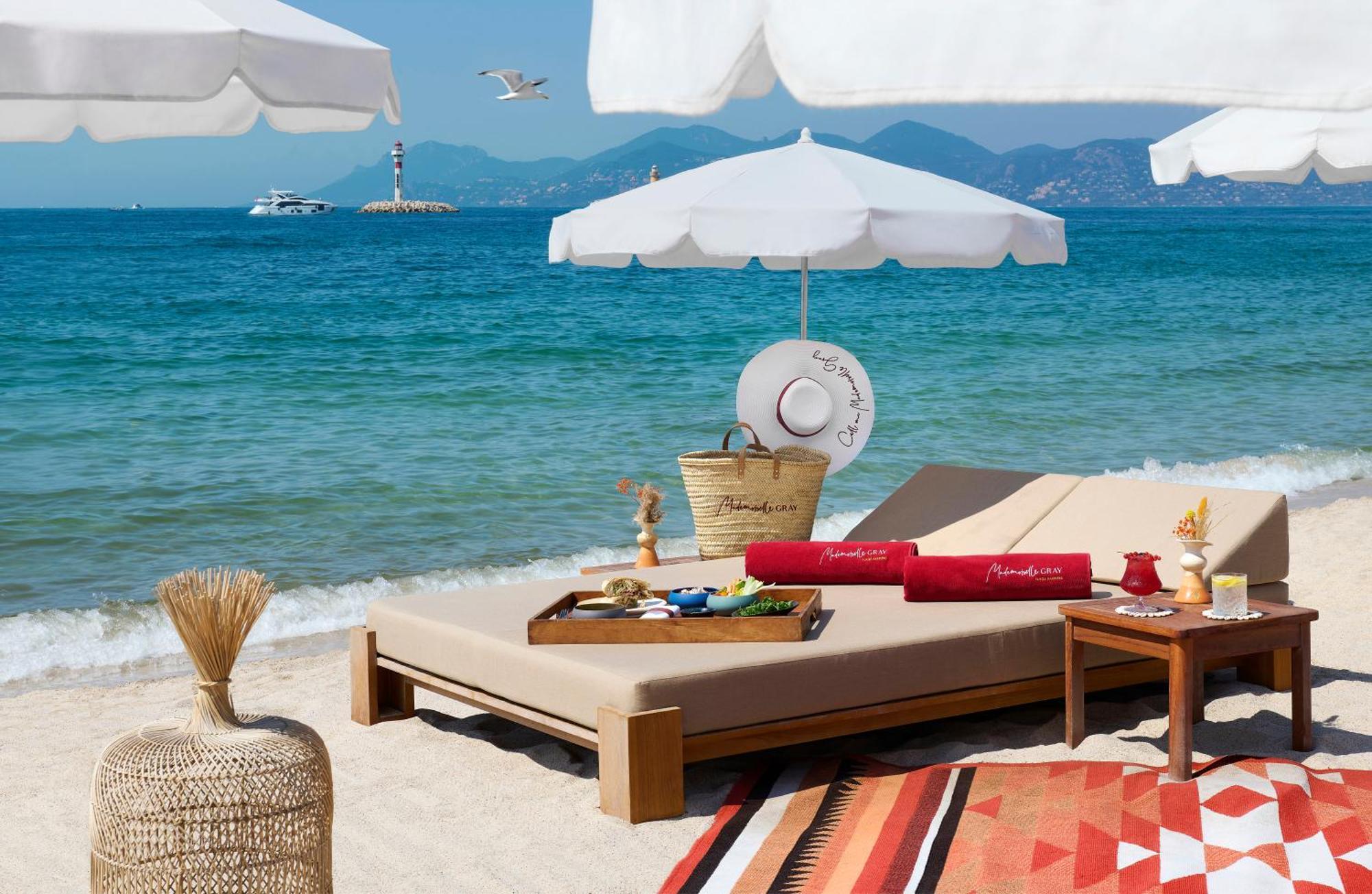 Hotel Barriere Le Gray D'Albion Кан Екстериор снимка