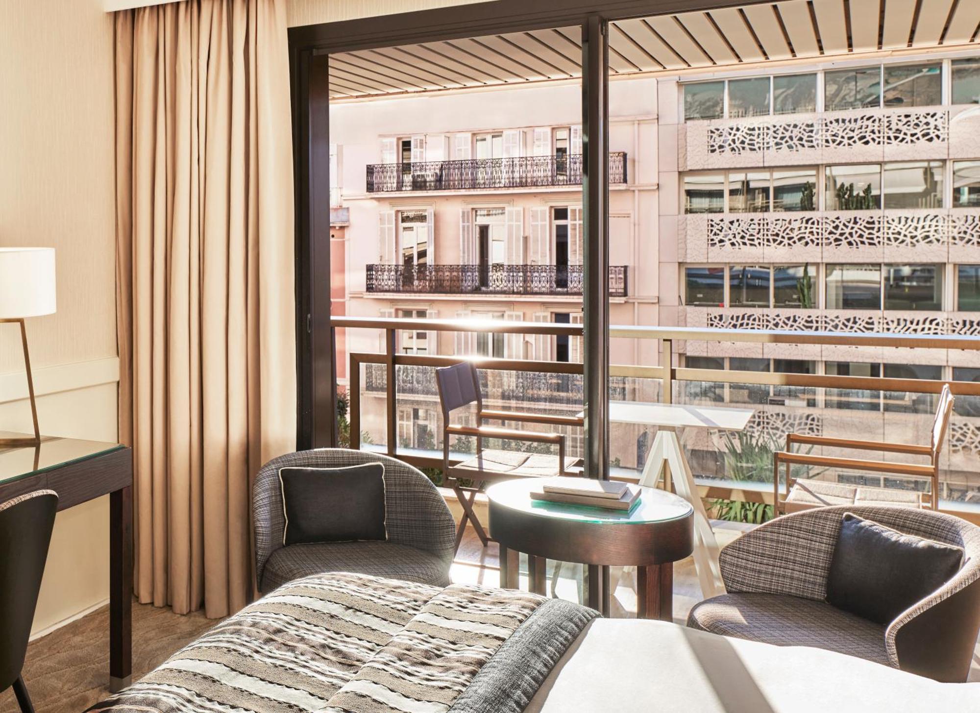 Hotel Barriere Le Gray D'Albion Кан Екстериор снимка