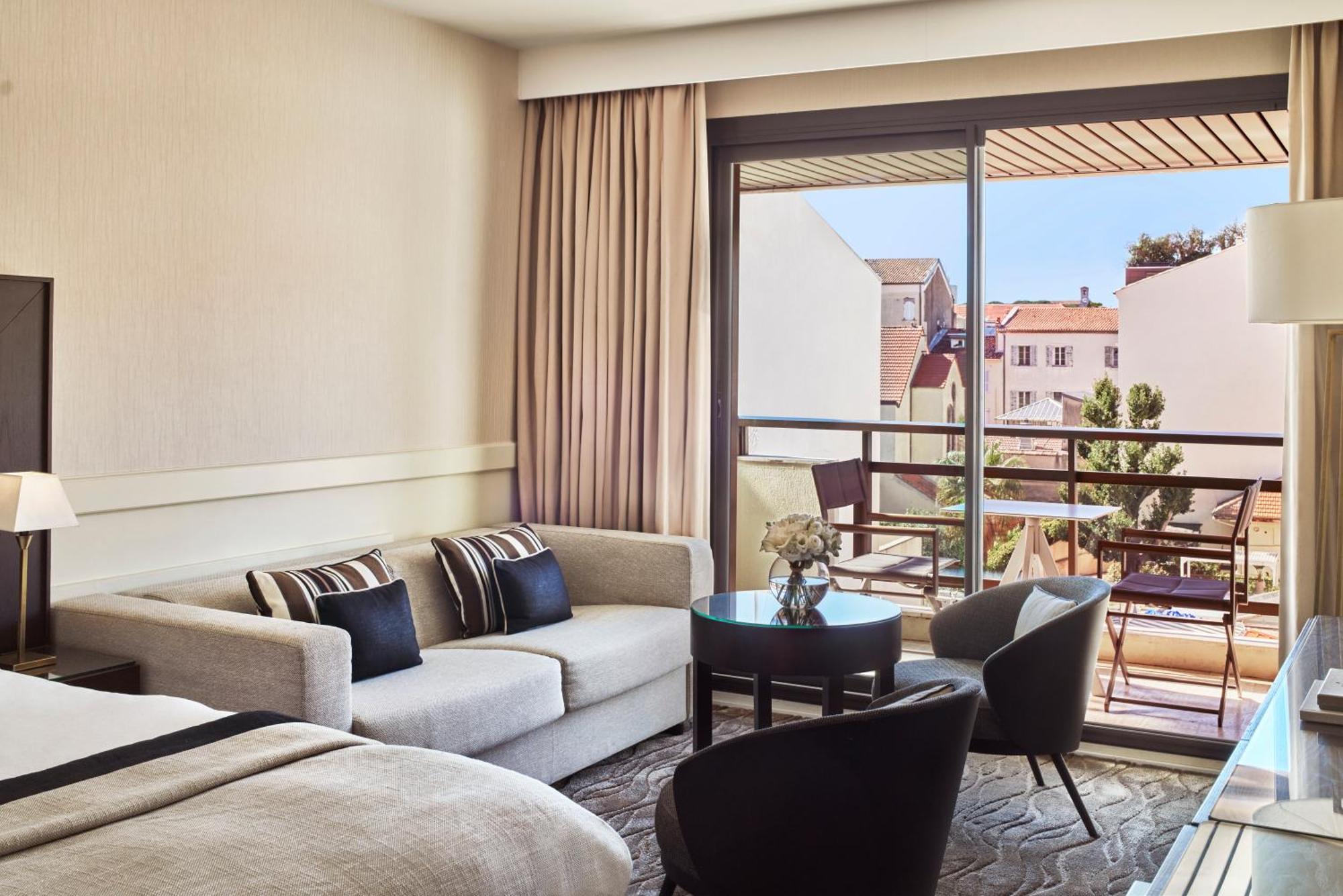 Hotel Barriere Le Gray D'Albion Кан Екстериор снимка