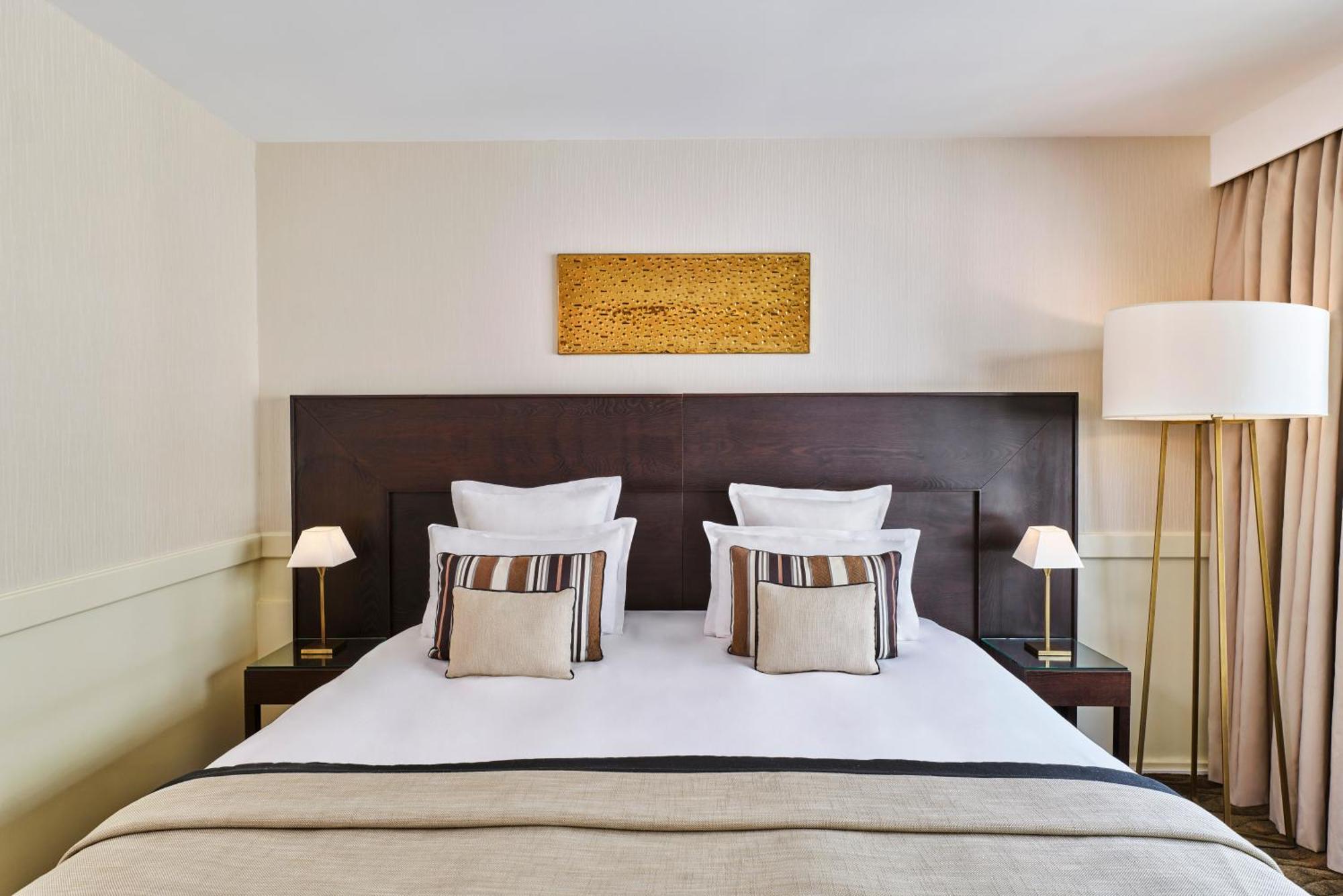 Hotel Barriere Le Gray D'Albion Кан Екстериор снимка